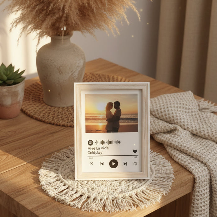 “Nuestra Canción” · Marco Personalizado